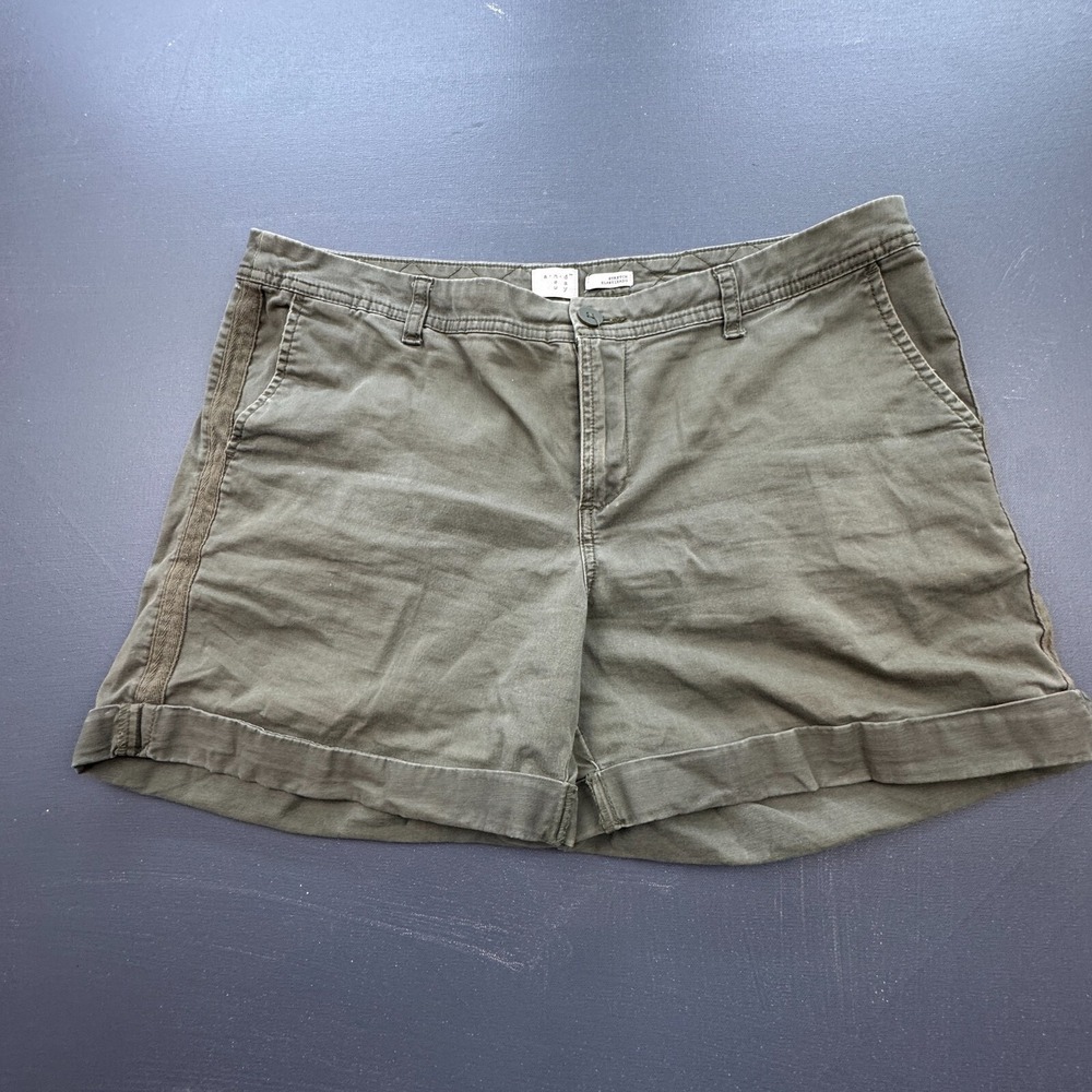 Andeaway Women's Shorts Size 12 Green Stretch Casual Chino Flat Front Classic